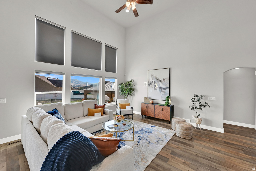 9602 N BLUE SKY DR Eagle Mountain, UT 84005