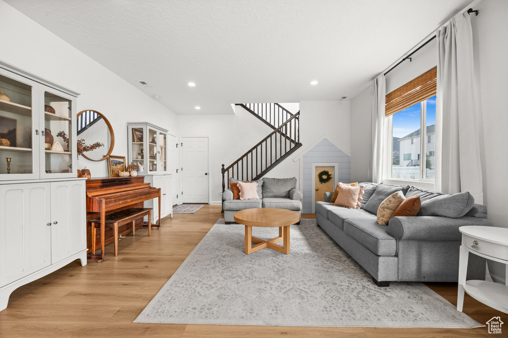 Photo 2 for MLS #2116486 at 569 W 1470 North