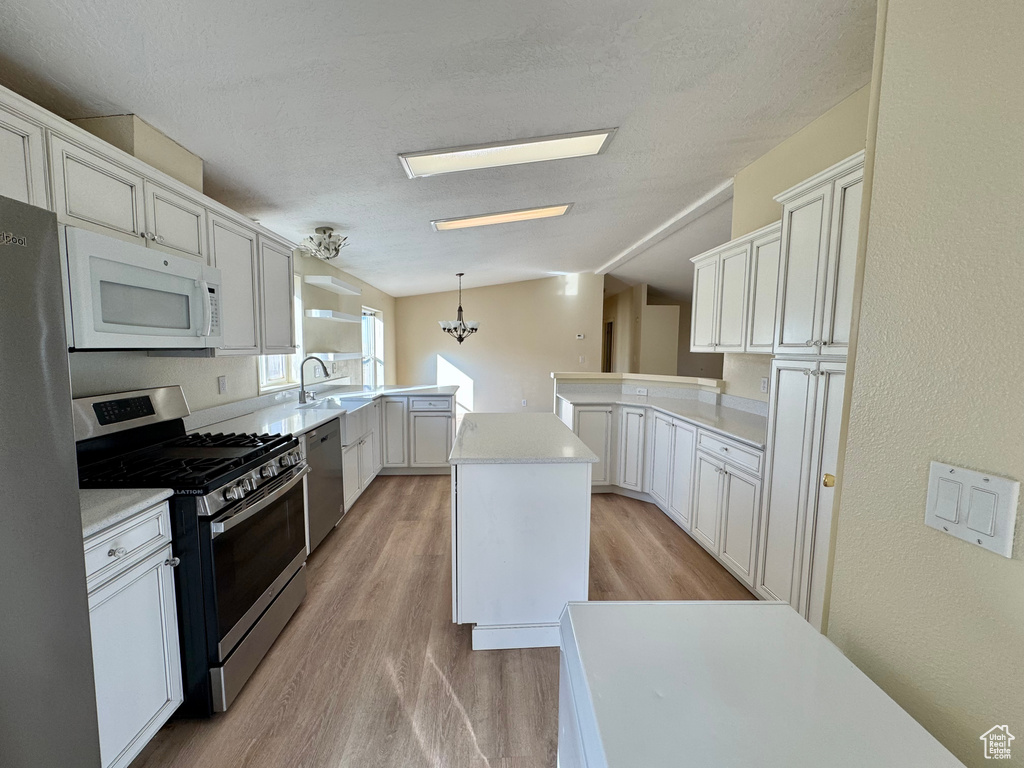 Photo 17 for MLS #2116495 at 1461 N Broadhollow Rd #36/37