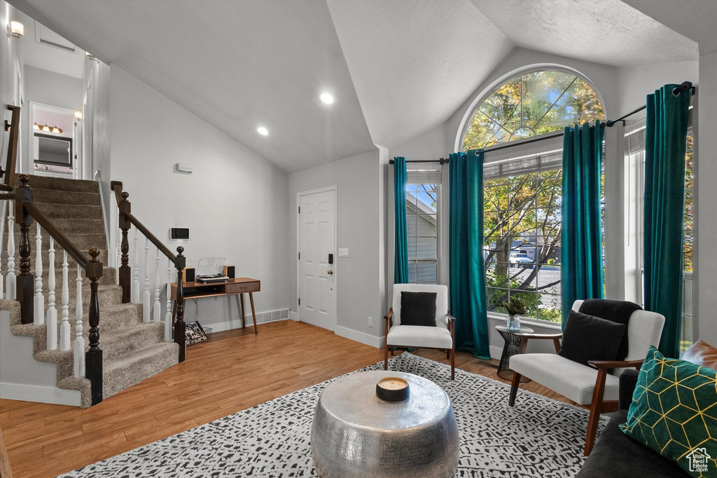 Photo 15 for MLS #2116498 at 2167 E Alta Cove Cir