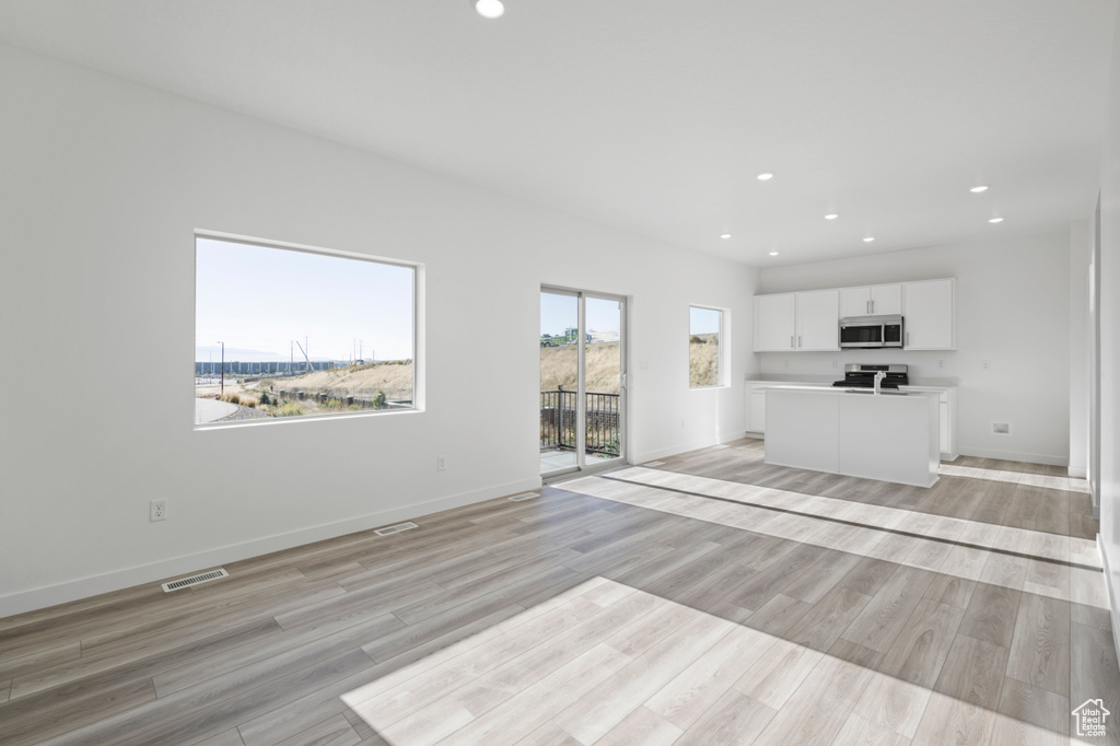 Photo 5 for MLS #2116500 at 6071 W Garnet Grove Way #230