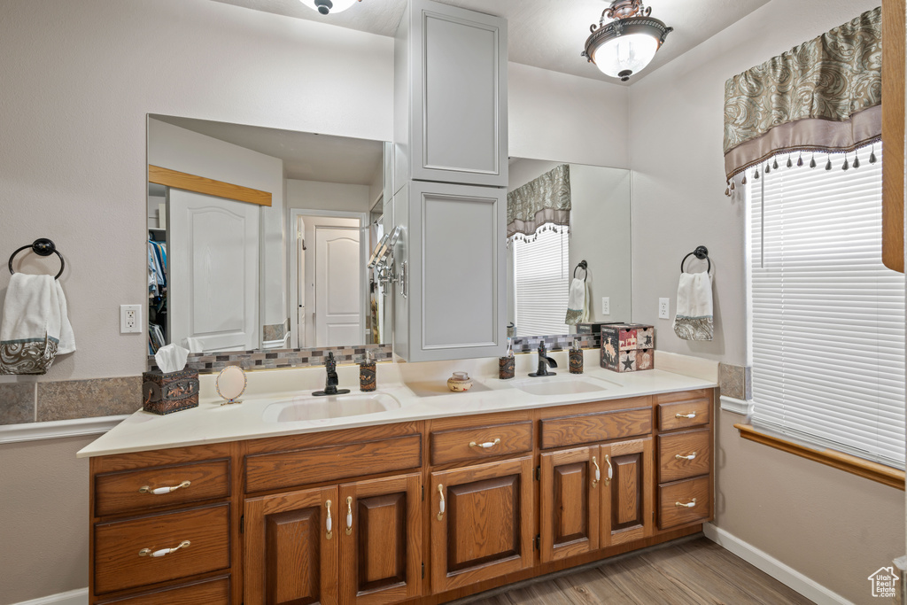 Photo 21 for MLS #2116502 at 2051 E Washington Rd