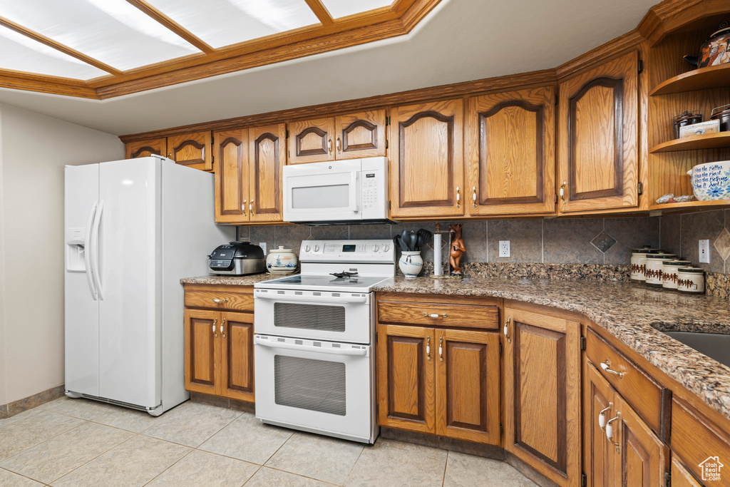 Photo 12 for MLS #2116502 at 2051 E Washington Rd