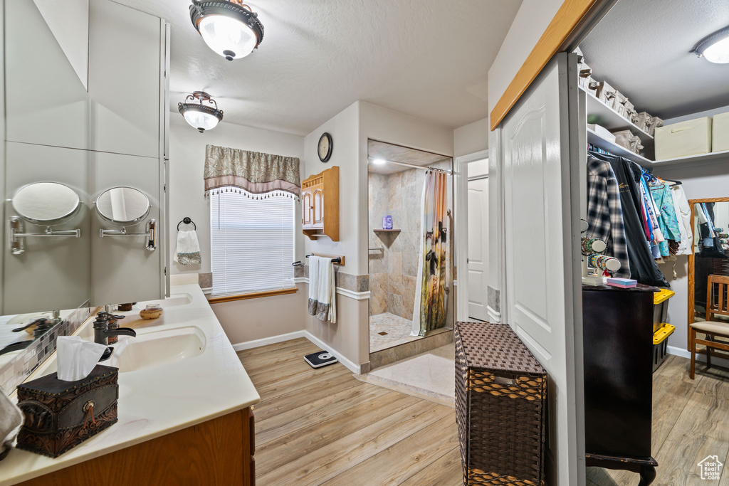 Photo 20 for MLS #2116502 at 2051 E Washington Rd