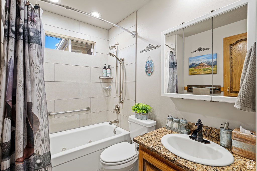 Photo 28 for MLS #2116502 at 2051 E Washington Rd