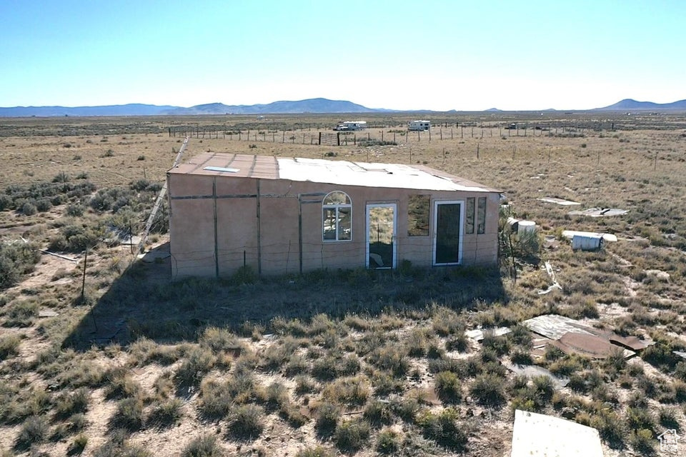 7535 N 8500 W Beryl, UT 84714