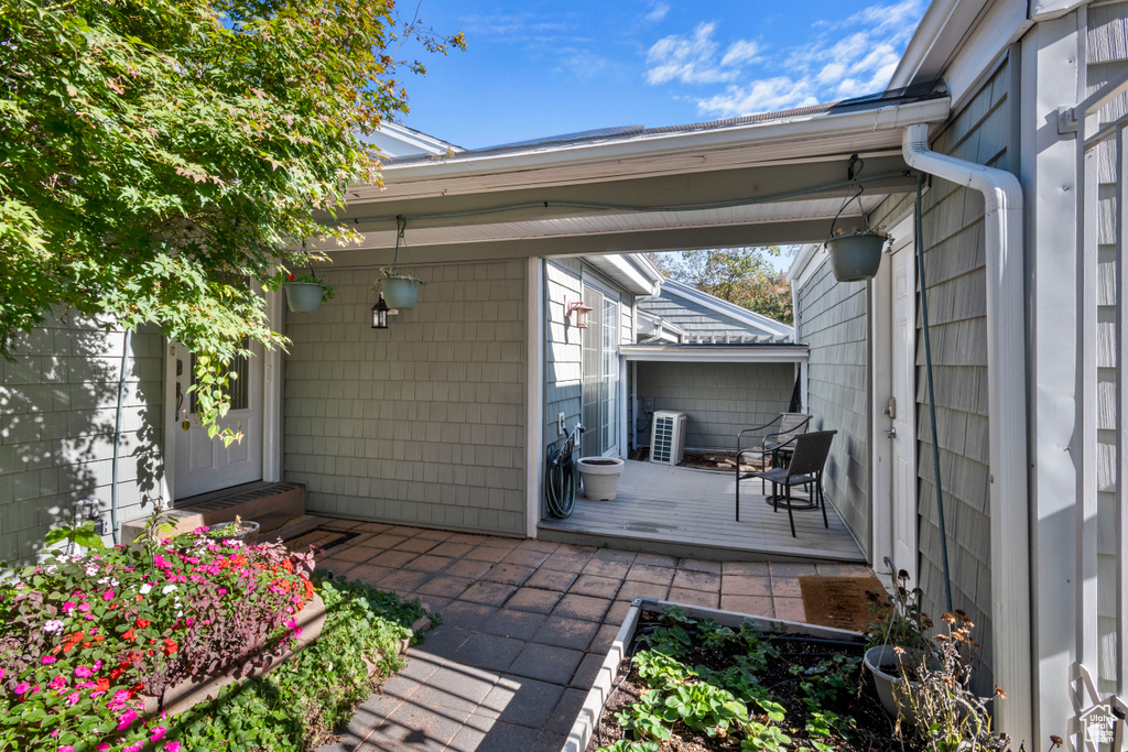 Photo 3 for MLS #2116515 at 1820 S High Pointe Dr