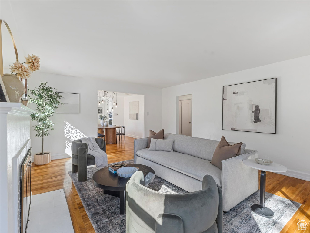 Photo 3 for MLS #2116516 at 351 N 1000 West