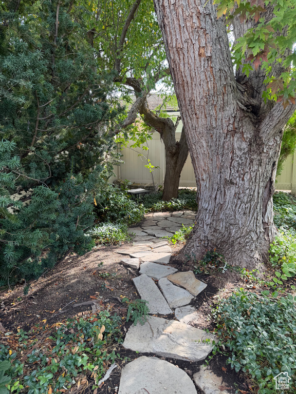 Photo 12 for MLS #2116525 at 1894 E Southmoor Dr