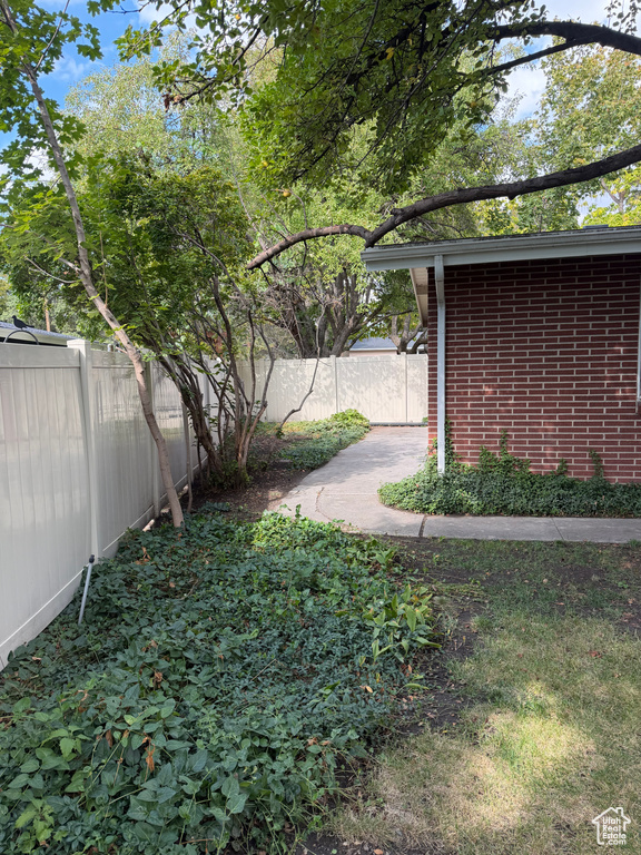 Photo 16 for MLS #2116525 at 1894 E Southmoor Dr