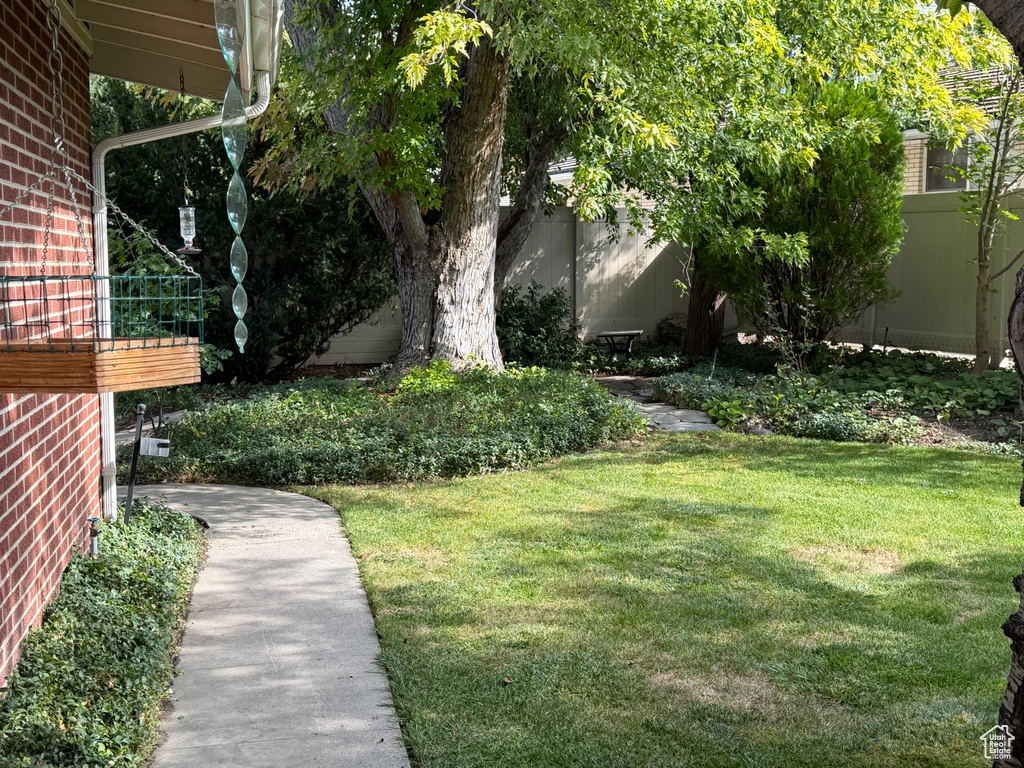 Photo 18 for MLS #2116525 at 1894 E Southmoor Dr