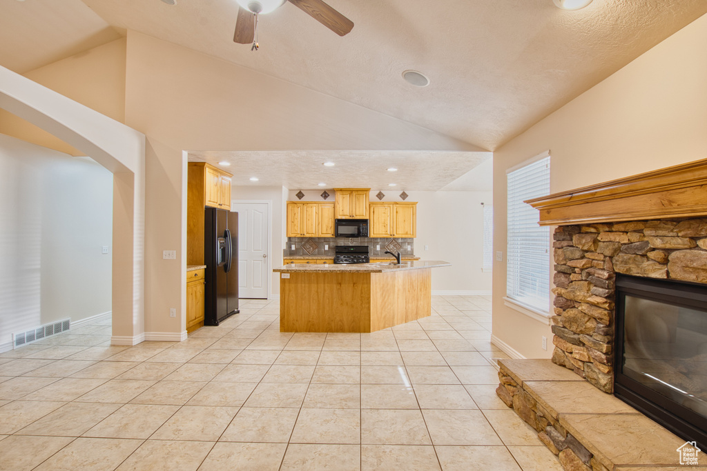 Photo 10 for MLS #2116532 at 916 S 1760 West