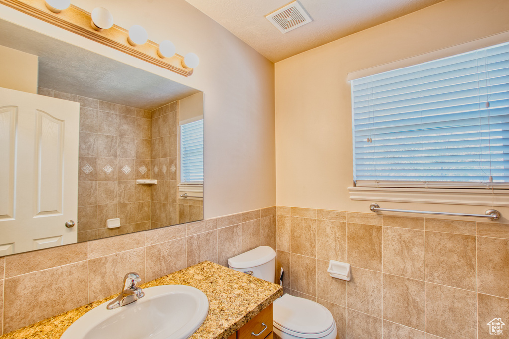 Photo 17 for MLS #2116532 at 916 S 1760 West