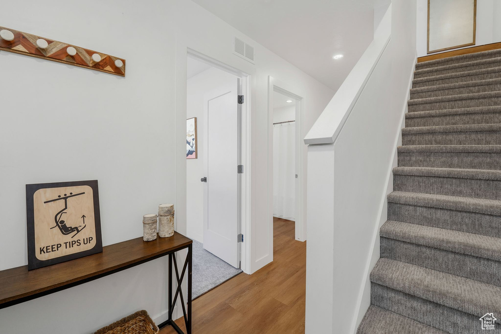 Photo 8 for MLS #2116535 at 493 E Alice Way