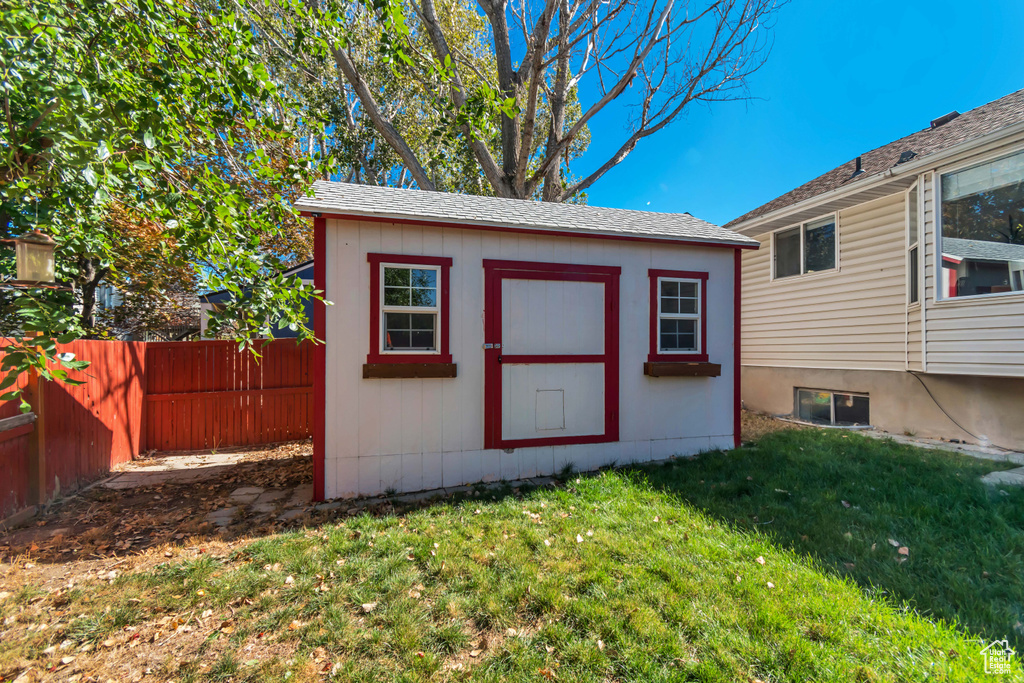 Photo 27 for MLS #2116536 at 1146 W Athleen Dr