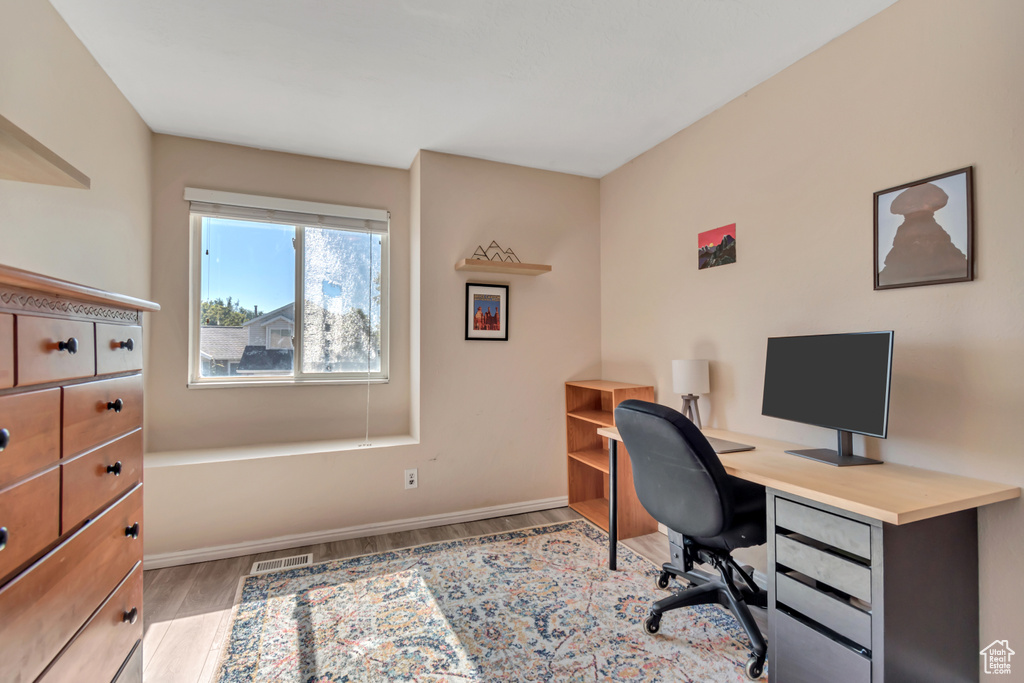 Photo 21 for MLS #2116536 at 1146 W Athleen Dr
