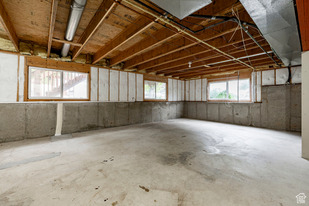 Photo 39 for MLS #2116541 at 8007 S 2550 East