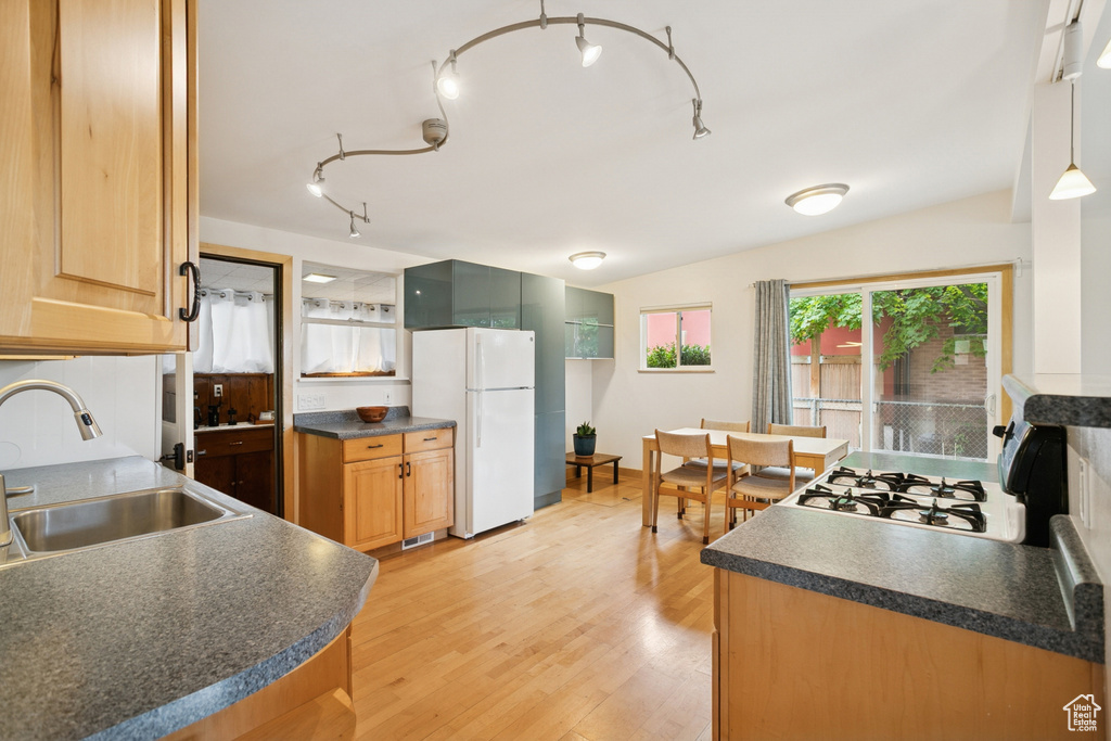 Photo 10 for MLS #2116545 at 3485 S Fleetwood Dr