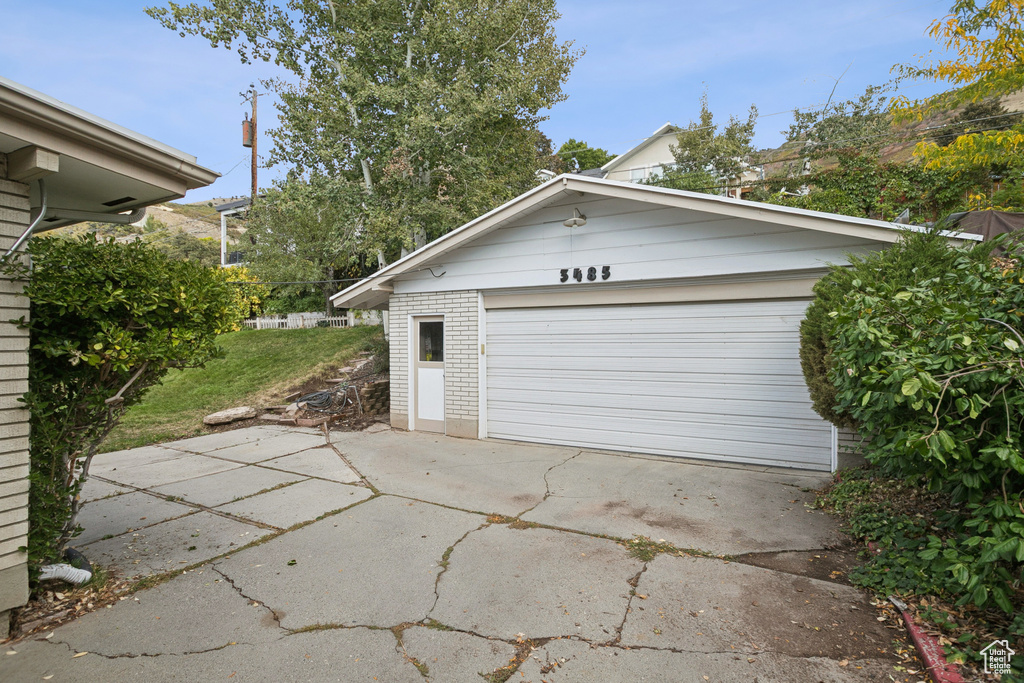 Photo 33 for MLS #2116545 at 3485 S Fleetwood Dr