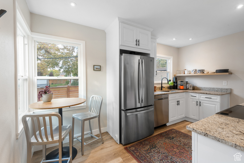 Photo 10 for MLS #2116561 at 1903 E Redondo Ave