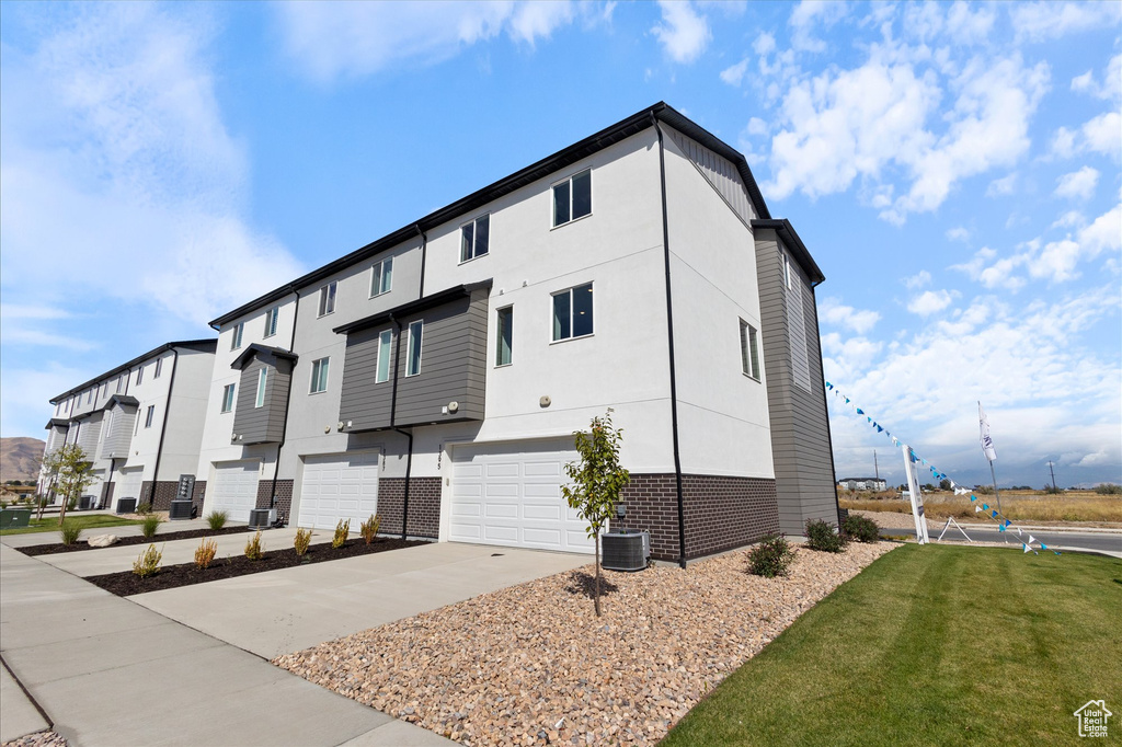 Photo 2 for MLS #2116575 at 1388 E 1280 North #06-20