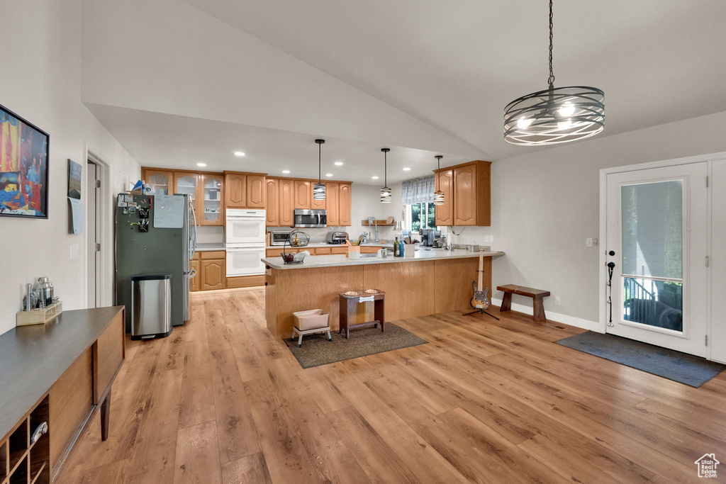 Photo 10 for MLS #2116578 at 4438 W Lennox Dr
