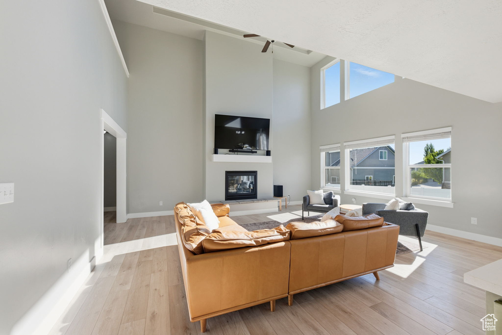 49 E GARIBALDI WAY Saratoga Springs, UT 84045