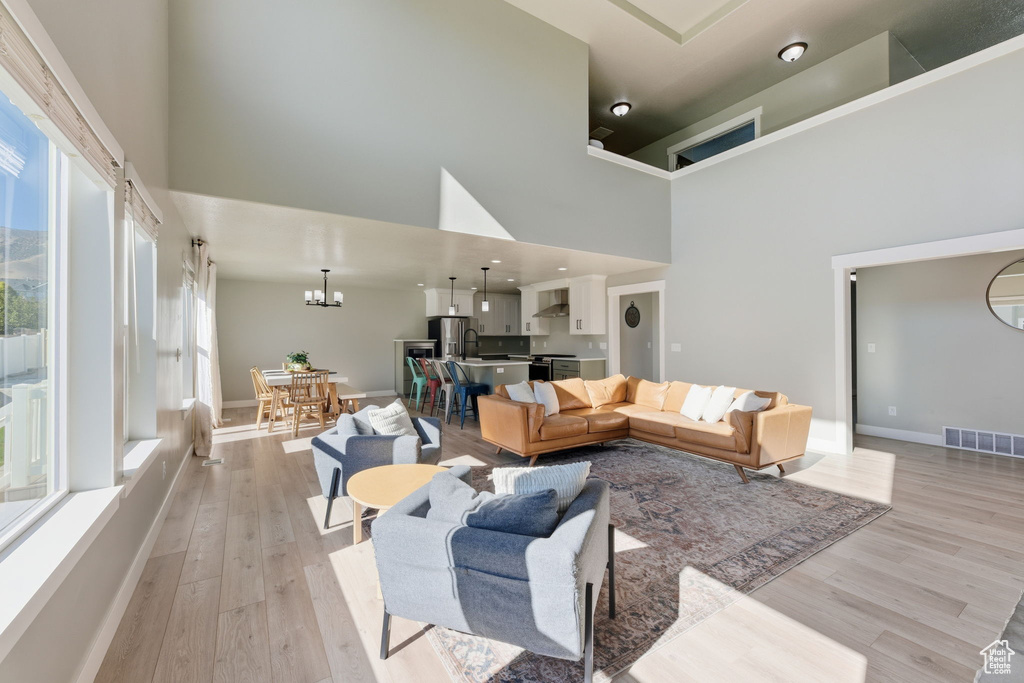 49 E GARIBALDI WAY Saratoga Springs, UT 84045