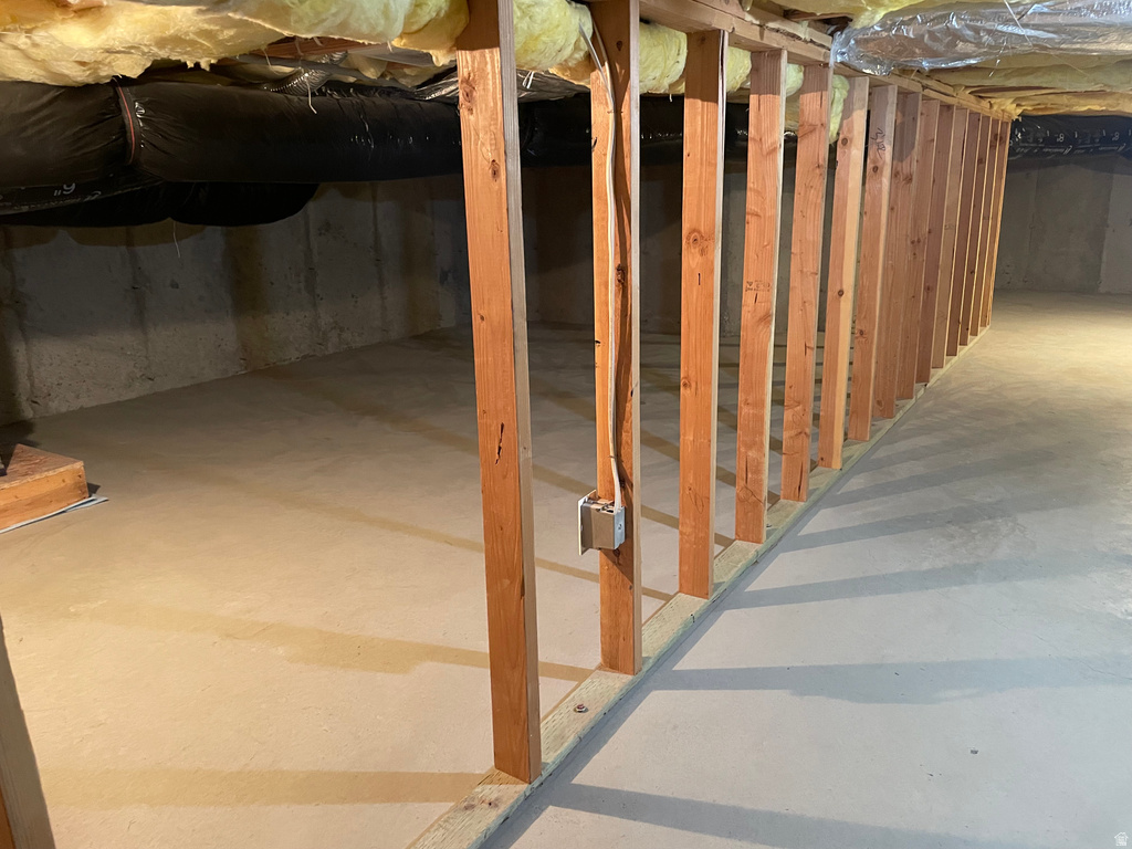 6842 BIGELOW DR Stansbury Park, UT 84074