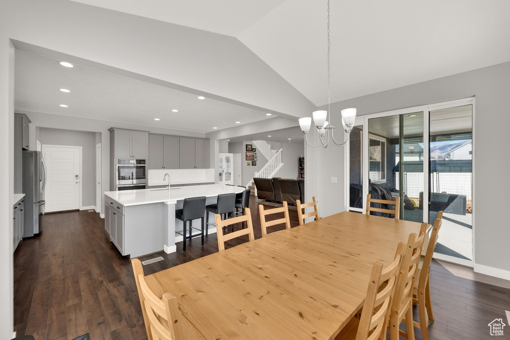 Photo 15 for MLS #2116596 at 94 E Broxburn Way