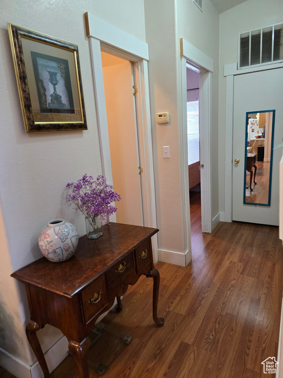 Photo 7 for MLS #2116603 at 1025 N 300 West #1