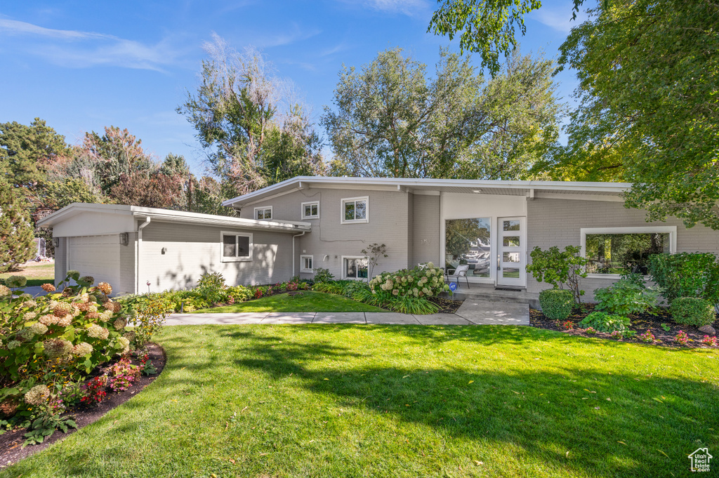 1752 E MILLCREEK CIR Salt Lake City, UT 84106