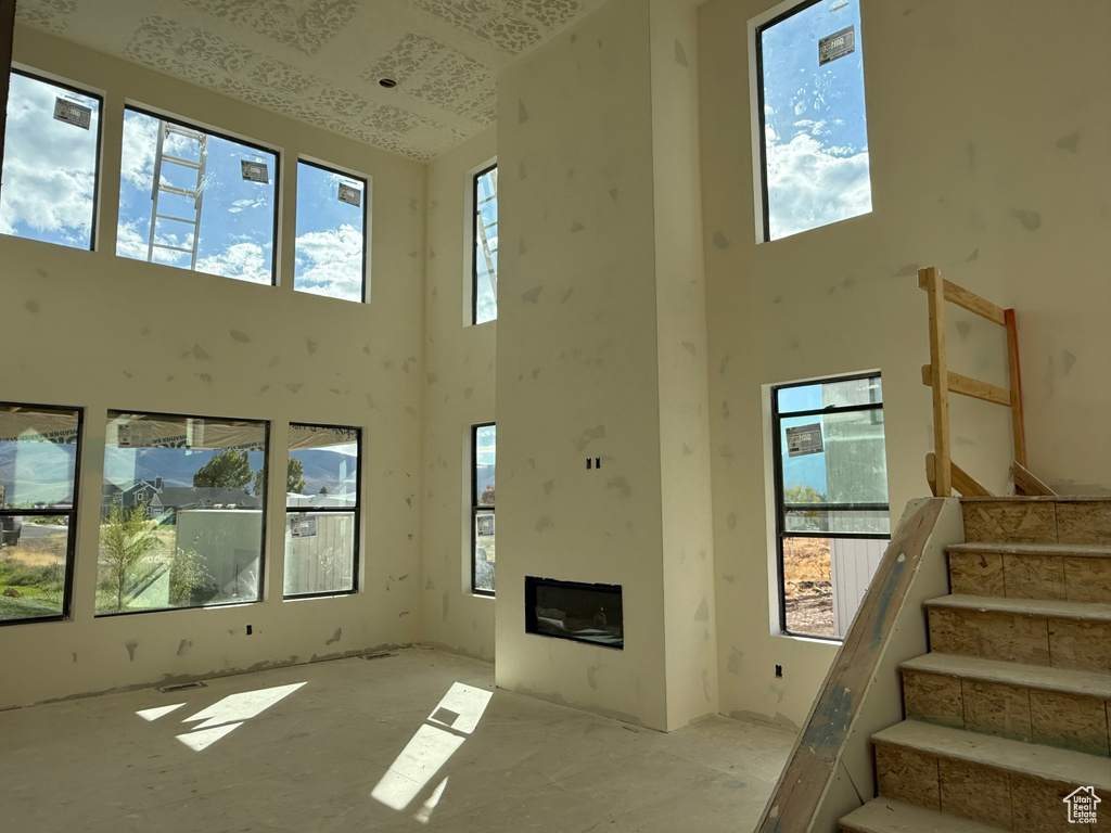 Photo 3 for MLS #2116614 at 2878 E Hayloft Ln #217