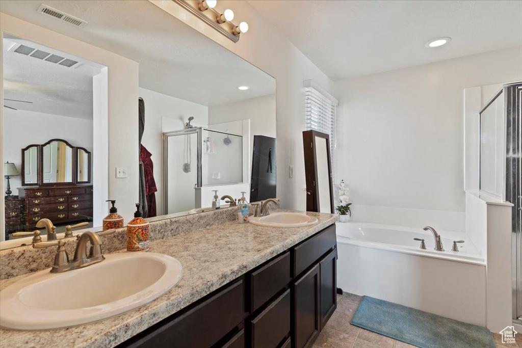 Photo 20 for MLS #2116634 at 940 W Stonehaven Dr