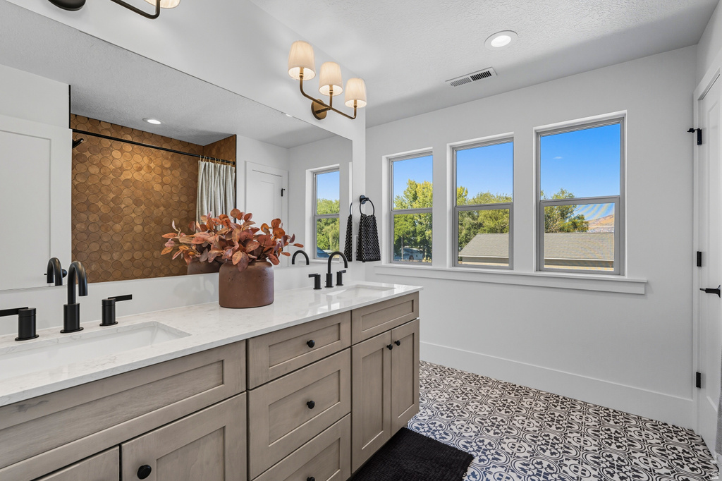 832 E 4170 S Millcreek, UT 84107