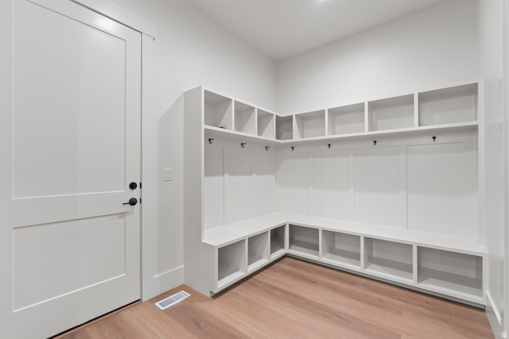 832 E 4170 S Millcreek, UT 84107