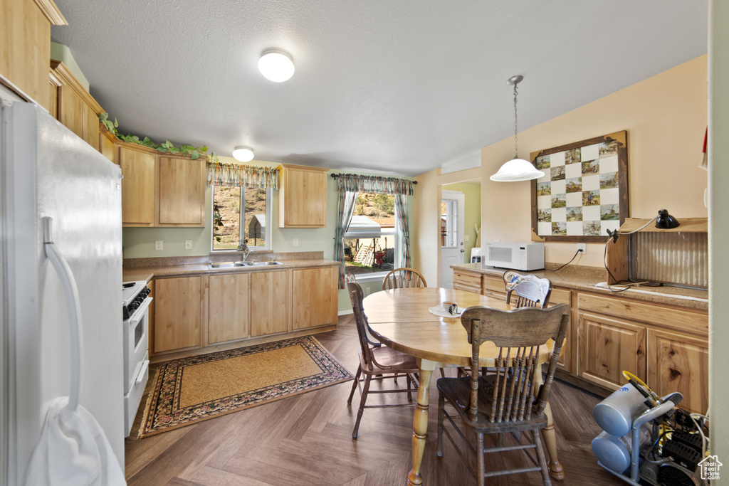 Photo 6 for MLS #2116649 at 3135 N Thompson Canyon Rd