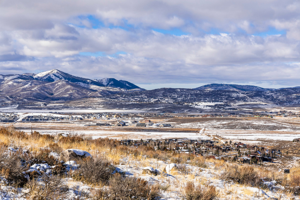 6921  BUGLE TRL Park City, UT 84098
