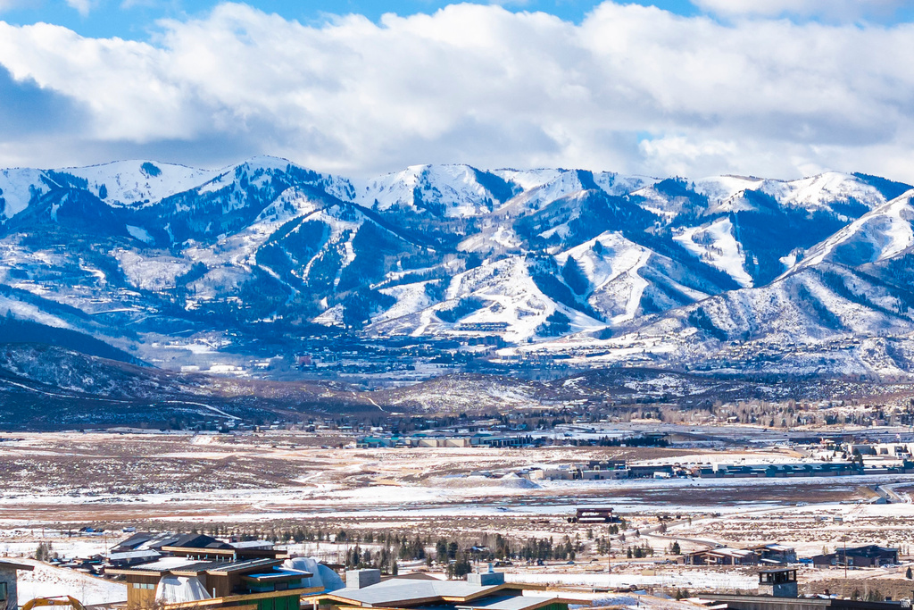 6921  BUGLE TRL Park City, UT 84098