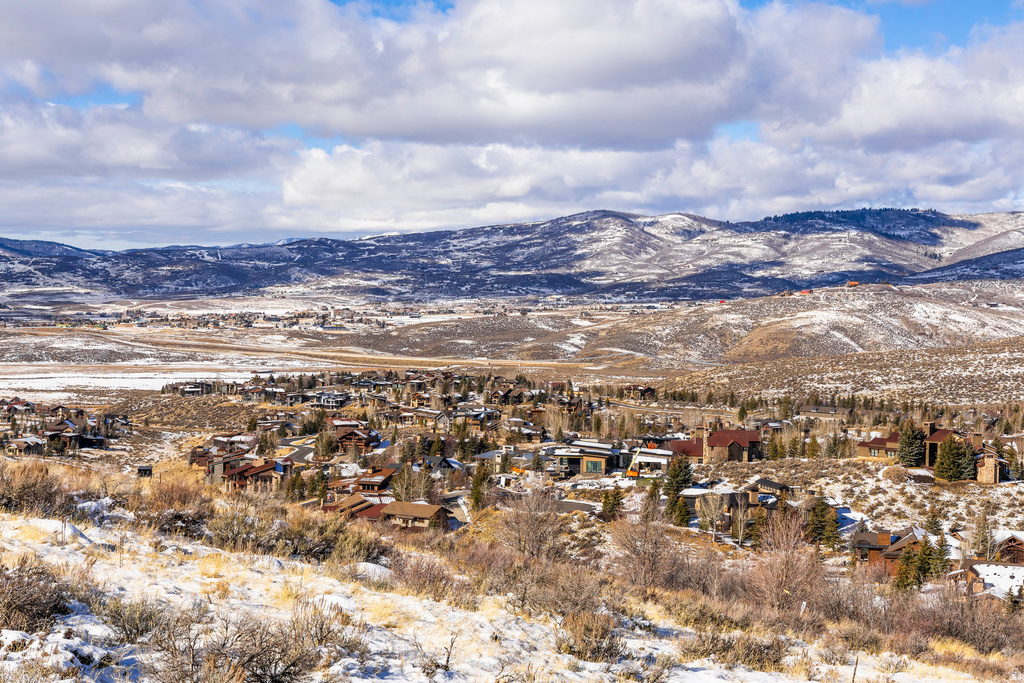 6921  BUGLE TRL Park City, UT 84098