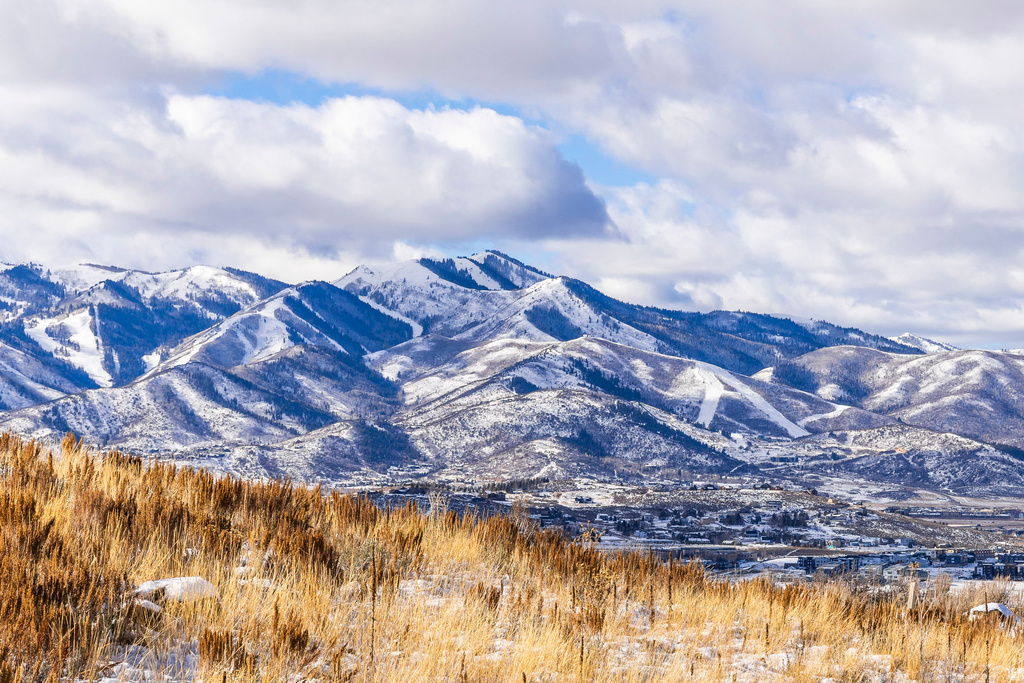 6921  BUGLE TRL Park City, UT 84098