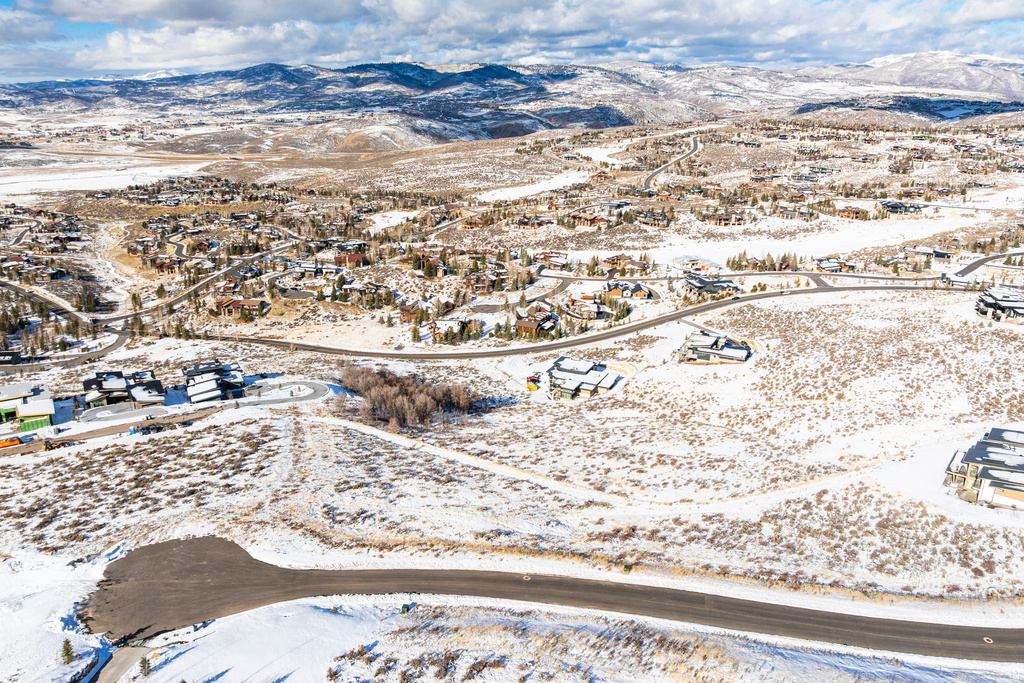 6921  BUGLE TRL Park City, UT 84098