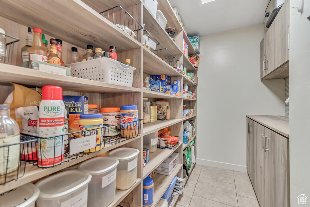 153 W HONEYSUCKLE DR Saratoga Springs, UT 84045
