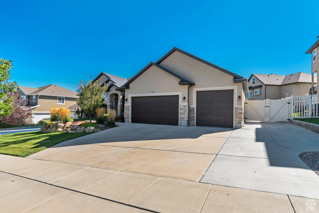 153 W HONEYSUCKLE DR Saratoga Springs, UT 84045
