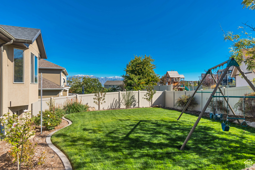 153 W HONEYSUCKLE DR Saratoga Springs, UT 84045