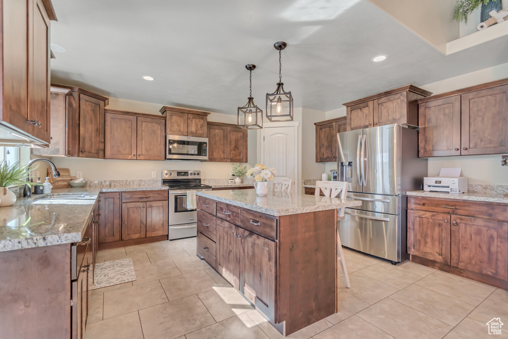 153 W HONEYSUCKLE DR Saratoga Springs, UT 84045