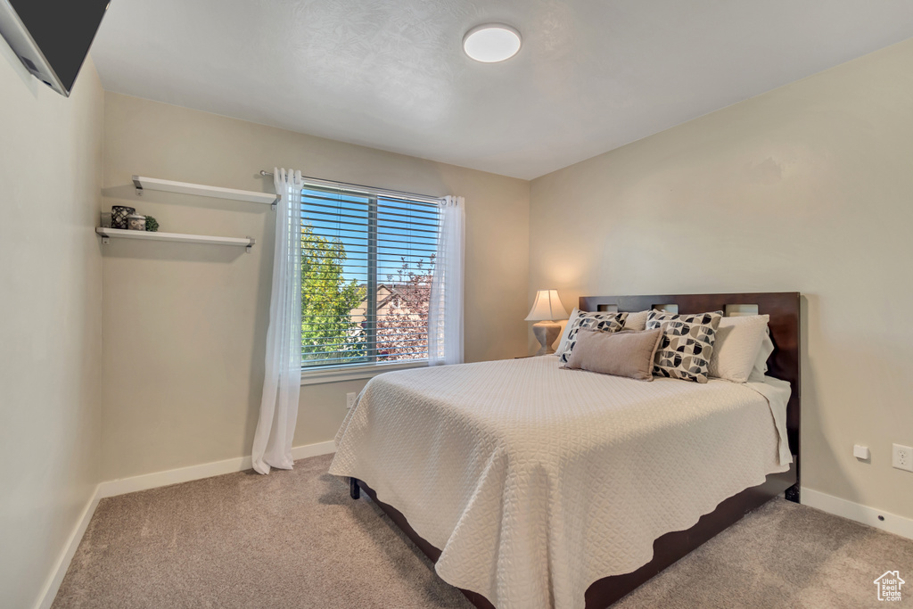153 W HONEYSUCKLE DR Saratoga Springs, UT 84045