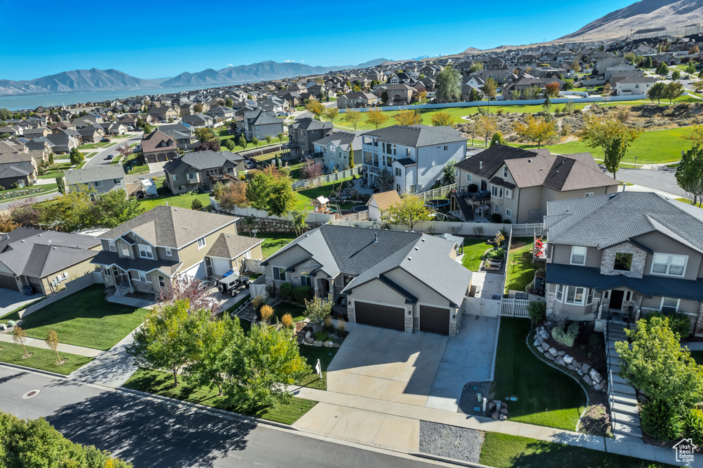 153 W HONEYSUCKLE DR Saratoga Springs, UT 84045