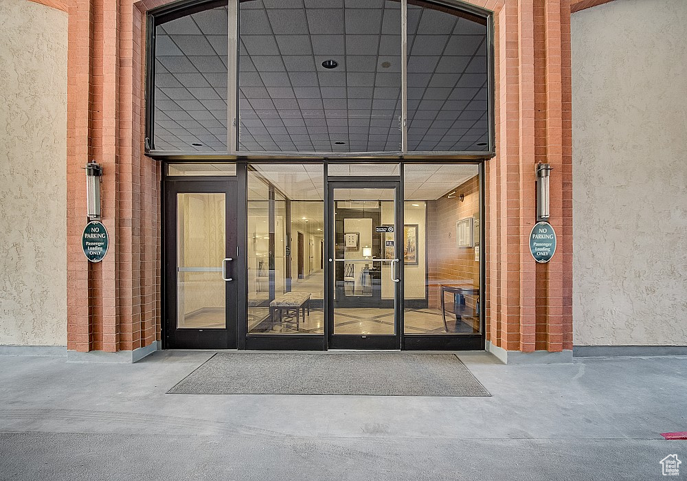 Photo 2 for MLS #2116664 at 171 E 3rd Ave #601