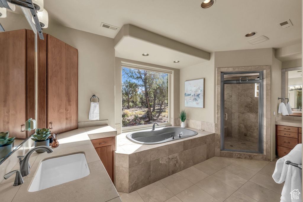 Photo 17 for MLS #2116668 at 622 N Pinion Hills Dr